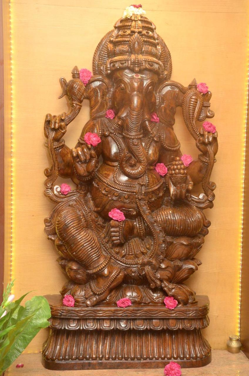 Hotel Kanakabhishegam First Hotel From The Thirukadaiyur Temple Tirukkadaiyur Extérieur photo